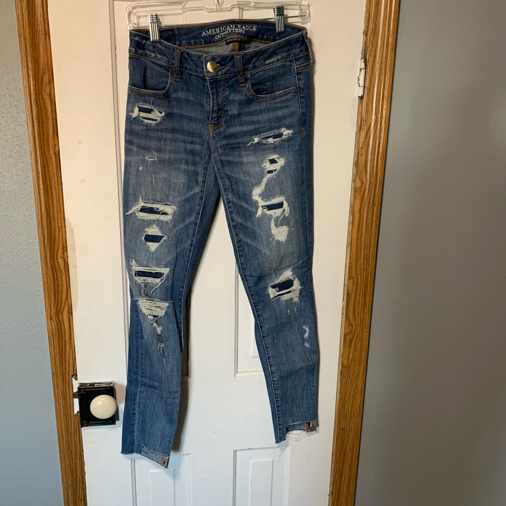American size 4 Eagle Super Stretch Skinny Jeans